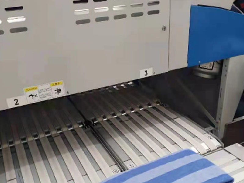 淮阳巾类折叠机-01